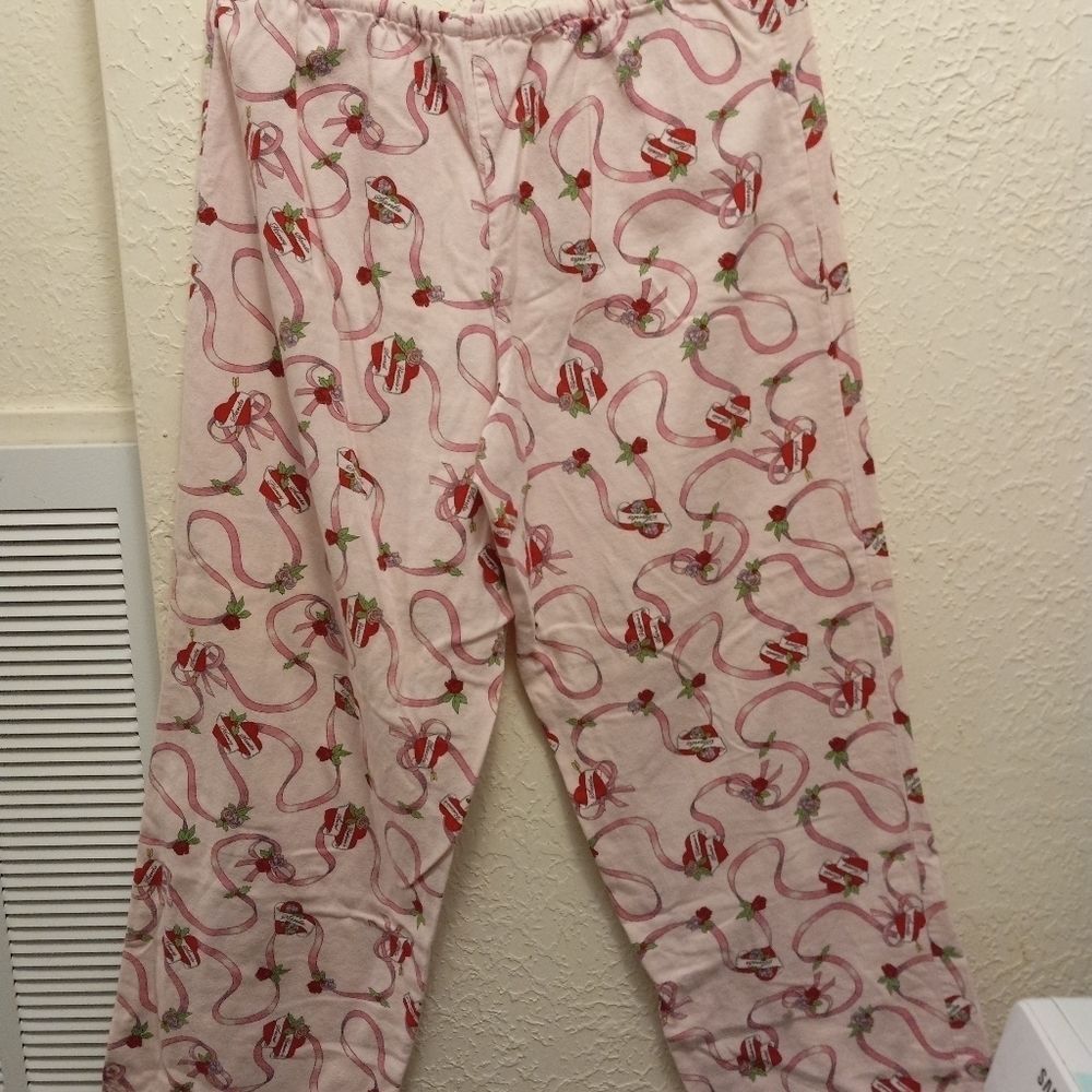 Victoria Secret Lounge/Pajama Set - Picture 11 of 13